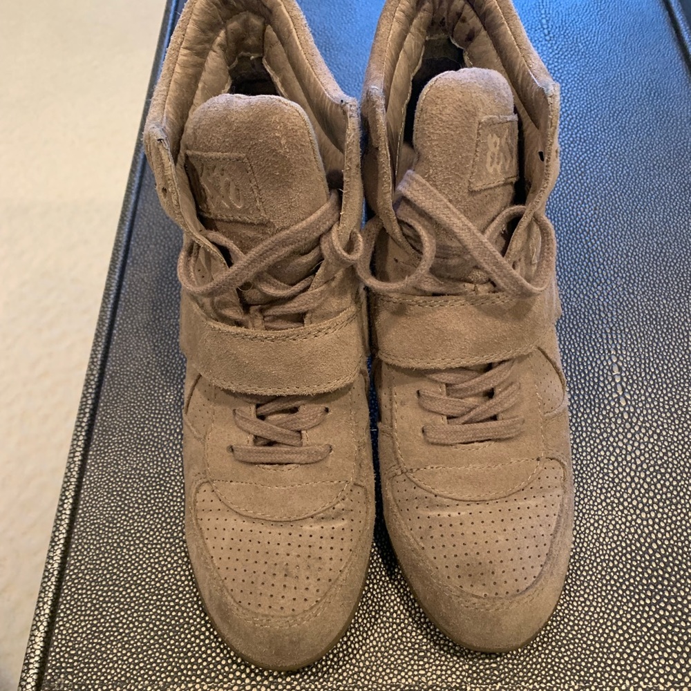Ash Bowie beige suede wedge sneakers. Size 9